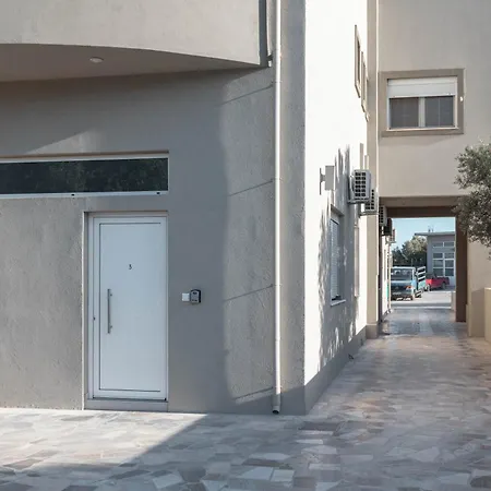 Harmony Luxury 3 Apartment